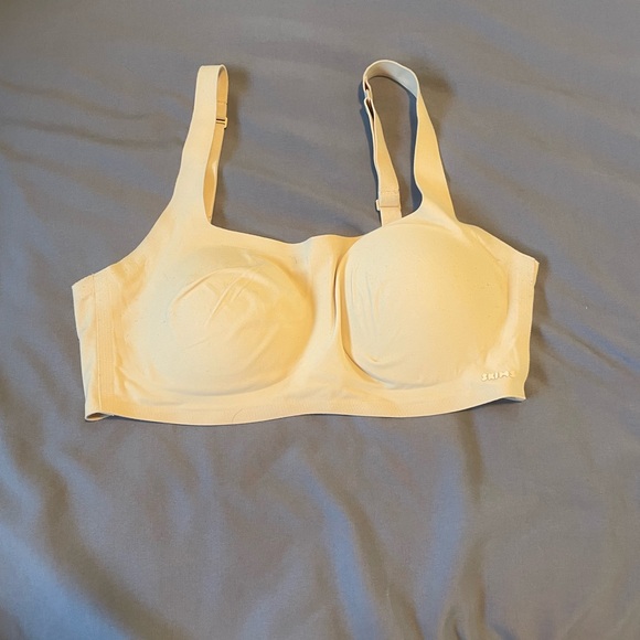 Skims Seamless Bralette - Picture 1 of 6
